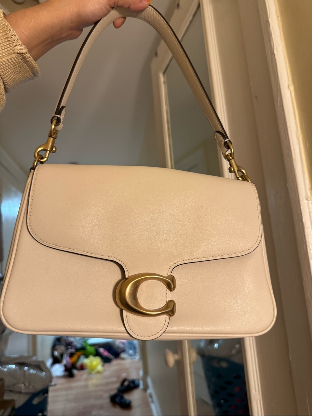 Coach soft tabby Cream Leather Shoulder Bag with Gold 'C' Hardware